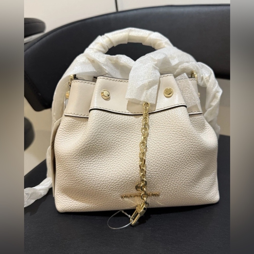 Michael Kors Rosie Small Ring Bucket Shoulder Bag - Picture 2 of 5
